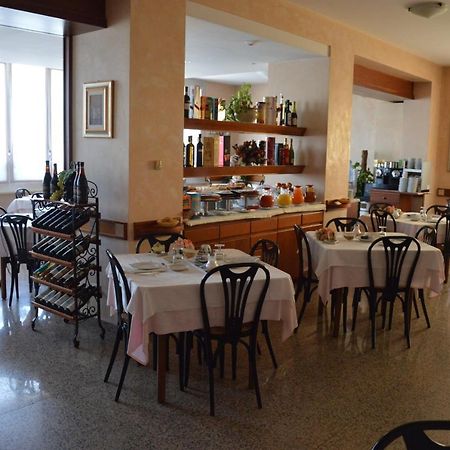 מרינה די רוונה Hotel Diga מראה חיצוני תמונה
