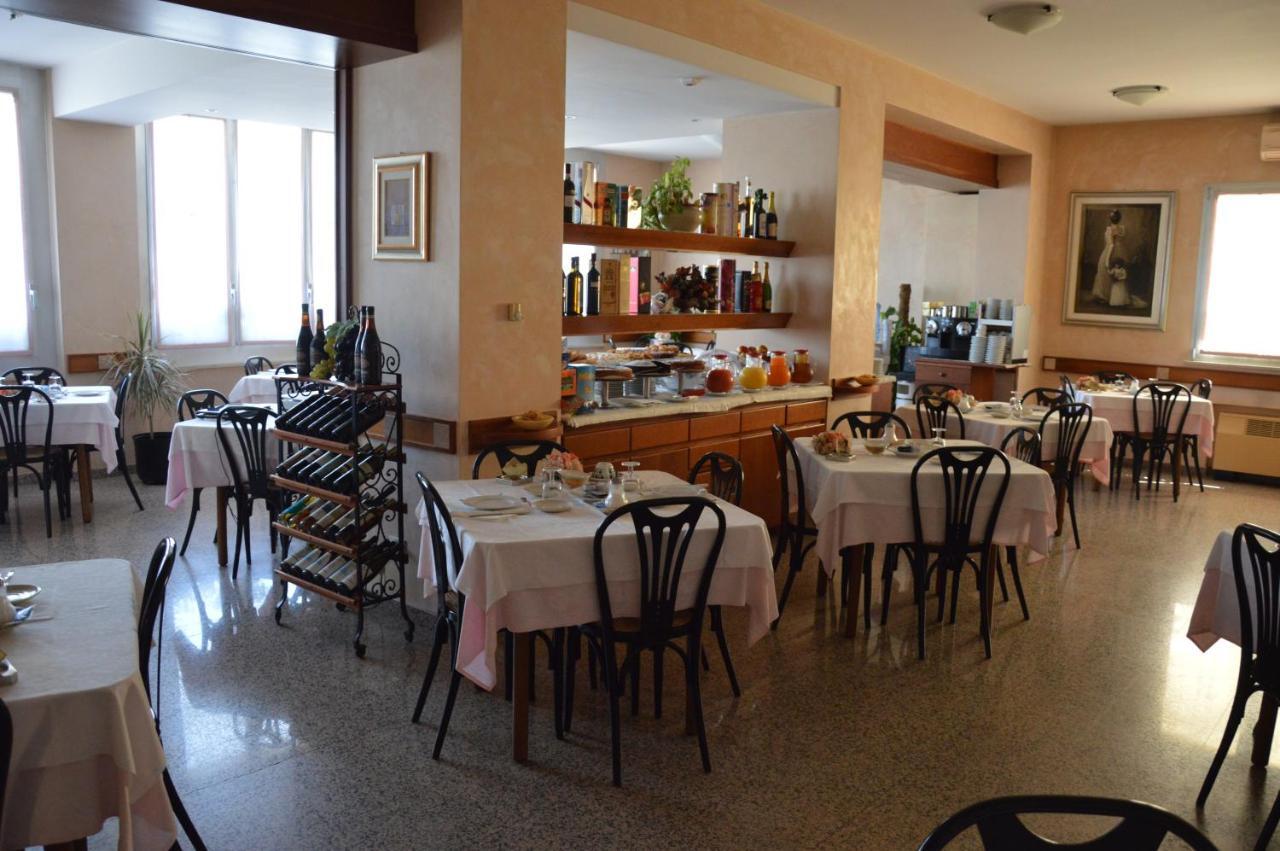 מרינה די רוונה Hotel Diga מראה חיצוני תמונה